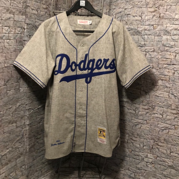 Mitchell & Ness Other - DODGERS Jackie Robinson signature Size: 44 Large